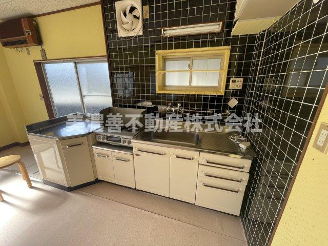 ６２５７０　本巣市上保中古戸建てのキッチン