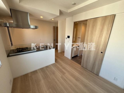 【居間・リビング】 | ウェルスクエア西蒲田 | こちらのリビングで趣味の時間をお楽しみください