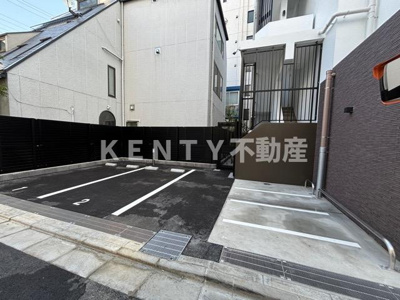 【駐車場】 | ウェルスクエア西蒲田 | カースペースがあります