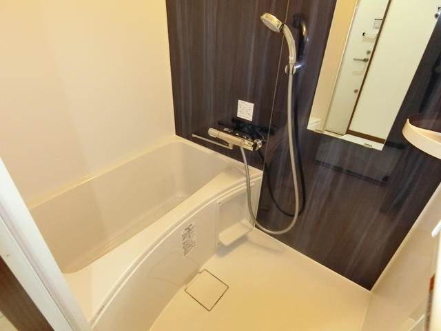 ラ・ルーチェ新小岩の浴室