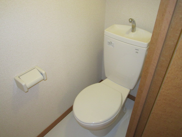 レオパレスコンフォートFUJIのトイレ|画像6