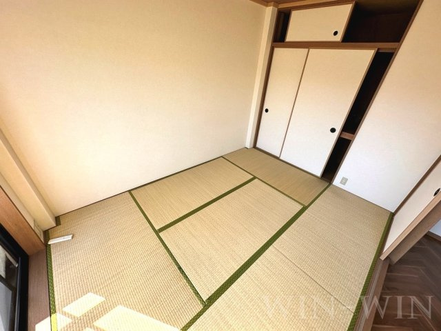 シティ・ナカヤマ Aの和室