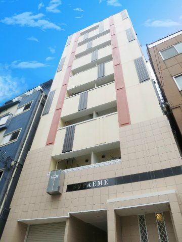 シュープリームの画像