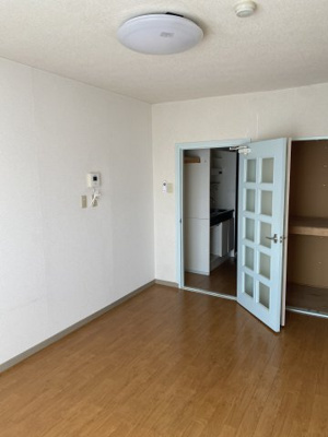 【内装】 | パレット