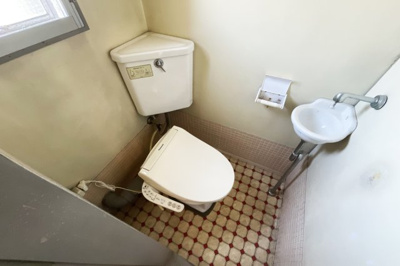 【トイレ】 | 一言寺団地Ａ1棟 | トイレは温水洗浄機能付き！手洗い場もあり、いつも清潔に保てますね(*´▽｀*)