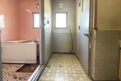 【洗面所】 | 一言寺団地Ａ1棟 | 理想のお部屋にリフォームしたい、とにかく安く綺麗にしたい、リフォーム費用を住宅ローンで借りたい等お客様のご要望に合わせたご提案をさせて頂きます。お気軽にご相談下さい！