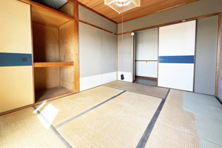 【和室】 | 一言寺団地Ａ1棟 | 入口には手すりが設置されています。玄関・廊下部分にも手すりが設置されており助かります(^^)/