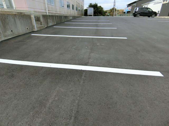 一宮YARDの駐車場
