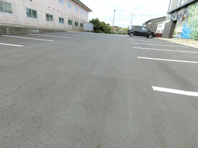 一宮YARDの駐車場