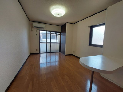 【内装】 | マーキス箱崎 | 別号室の写真になります。現況優先。