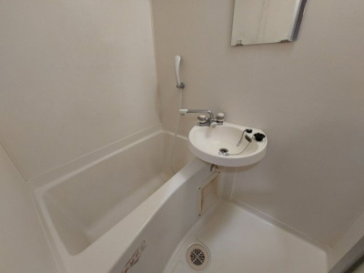 【浴室】 | マーキス箱崎 | 別号室の写真になります。現況優先。