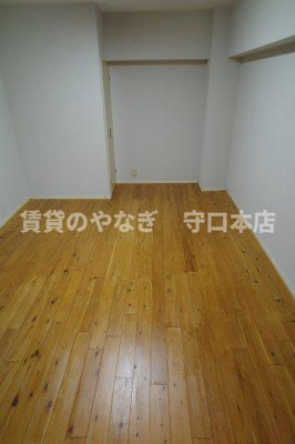 【洋室】 | Kマンション
