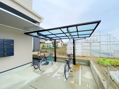 【その他共用部分】 | リノリノ+FK川内 | 駐輪場は屋根付きですので、雨の日も安心です！