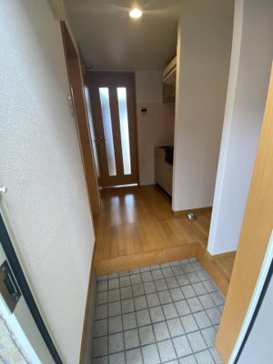 【玄関】 | コンフォートベネフィス薬院2 | 別号室の写真になります。現況優先。