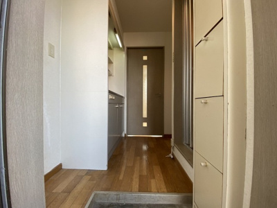 【玄関】 | エムアール&エムズ | 別号室の写真になります。現況優先。