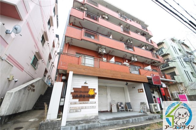 バンドーム大津和の外観