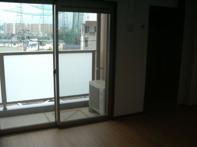 【居間・リビング】 | エスペランサ | 別号室の写真になります。現況優先。