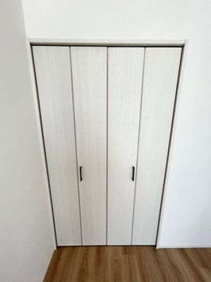 【収納】 | アルバトロスⅠ | 別号室の写真になります。現況優先。