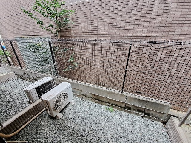 ネスト甲子園のバルコニー