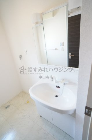 シャーメゾンアトラの洗面所