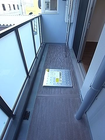 神戸海岸通　萬利Residenceのバルコニー