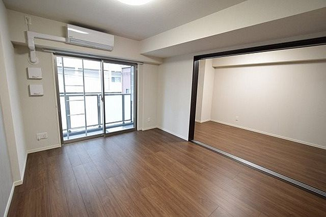 神戸海岸通　萬利Residenceの居間・リビング
