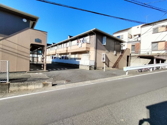 グランハイム柳沢のエントランス
