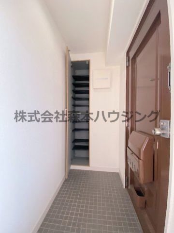 【収納】 | 　ロイヤルハイツ三喜 | シューズボックスついてます