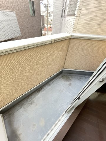 【バルコニー】