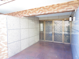 ★建物入り口★