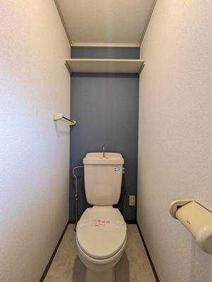 ★便利な棚付きトイレ★