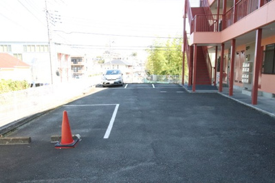 駐車場要空き確認