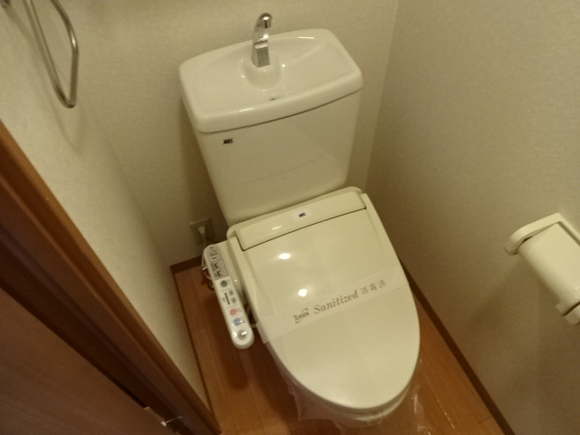 ヴェルジュール御着のトイレ