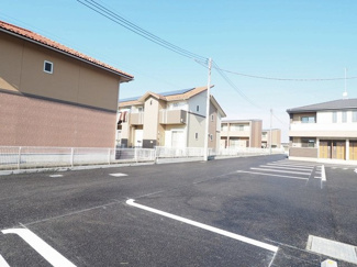 【駐車場】