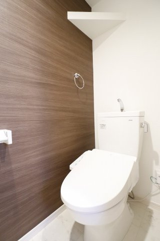ウィンクルム・CREST 676のトイレ|落ち着いた色調のトイレです