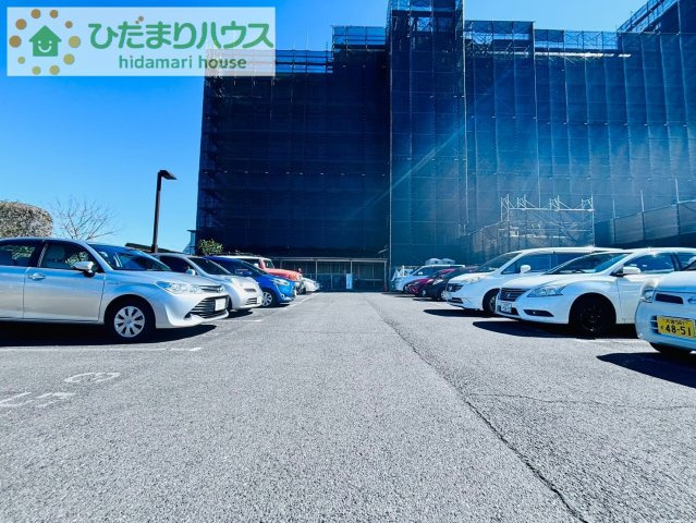 レック上尾マンションの駐車場