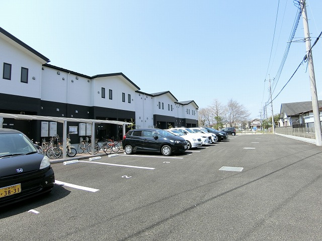 アムール武蔵野の駐車場