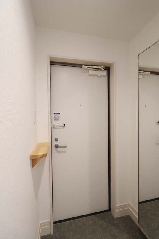 ウィンクルム・CREST 676の玄関|収納もある玄関です