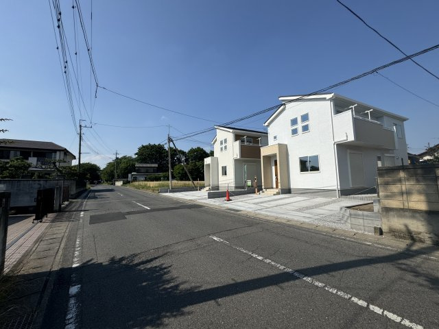 新築　高崎市三ツ寺町　GRAFARE　2号棟の前面道路含む現地写真|現地写真　西側接道幅員約7.2ｍ	