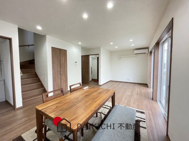 【居間・リビング】 | 熊谷市久下　ヴィラコートゆうきゅう　戸建　全2棟　R区画　