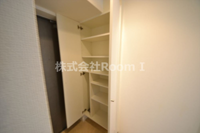 【玄関】 | レジディア谷町 | 落ち着いた玄関です