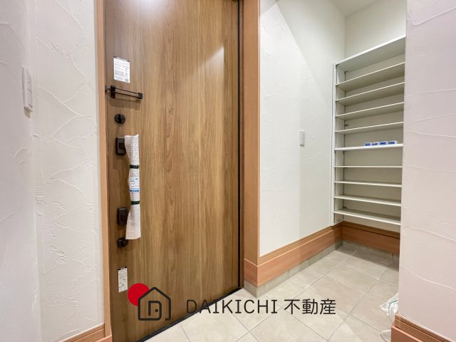 【玄関】 | 熊谷市久下　ヴィラコートゆうきゅう　新築戸建　全2棟　S区画　