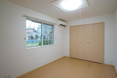 【洋室】 | メゾン・ド・ブラン