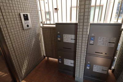 【その他共用部分】 | カーサ ビアンコ | 宅配ボックス