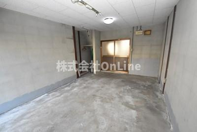 高砂町１丁目戸建賃貸の駐車場