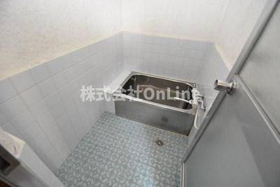 高砂町１丁目戸建賃貸の浴室