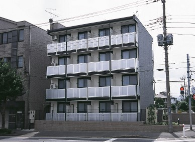 レオパレス椎の実３