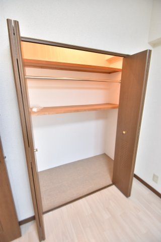 パークモダン関目(旧:パードレ関目)の収納