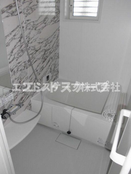 グラン・ブルーエスターテ矢中の浴室|高崎、前橋、伊勢崎エリアのお部屋探しはエンドスケープまで！お客様の理想お聞かせ下さい♪