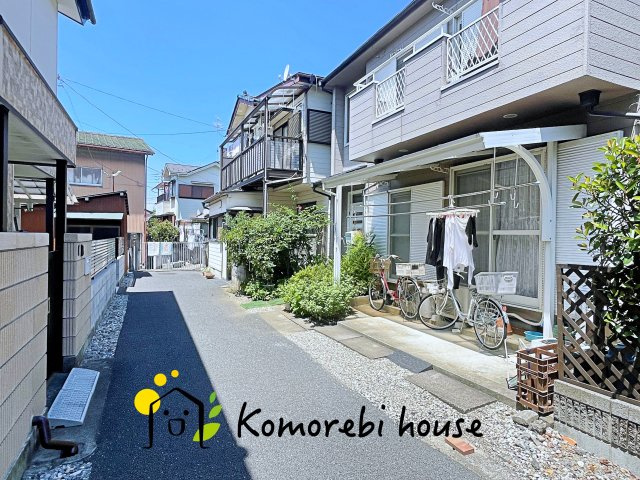 鴻巣市箕田　中古一戸建ての前面道路含む現地写真|8/2　撮影済み